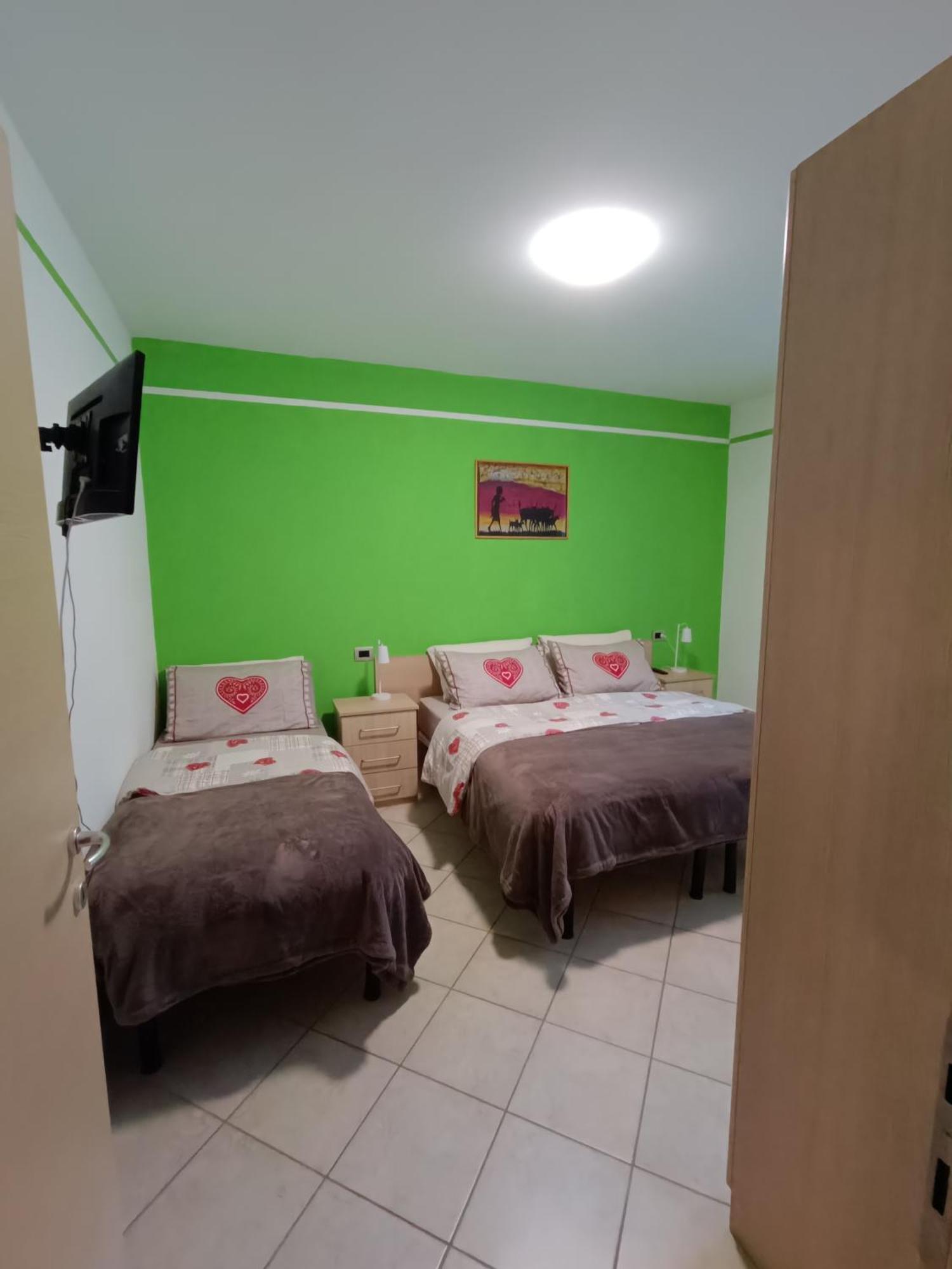 Pisolo Selvaggio Apartment Тирано Стая снимка