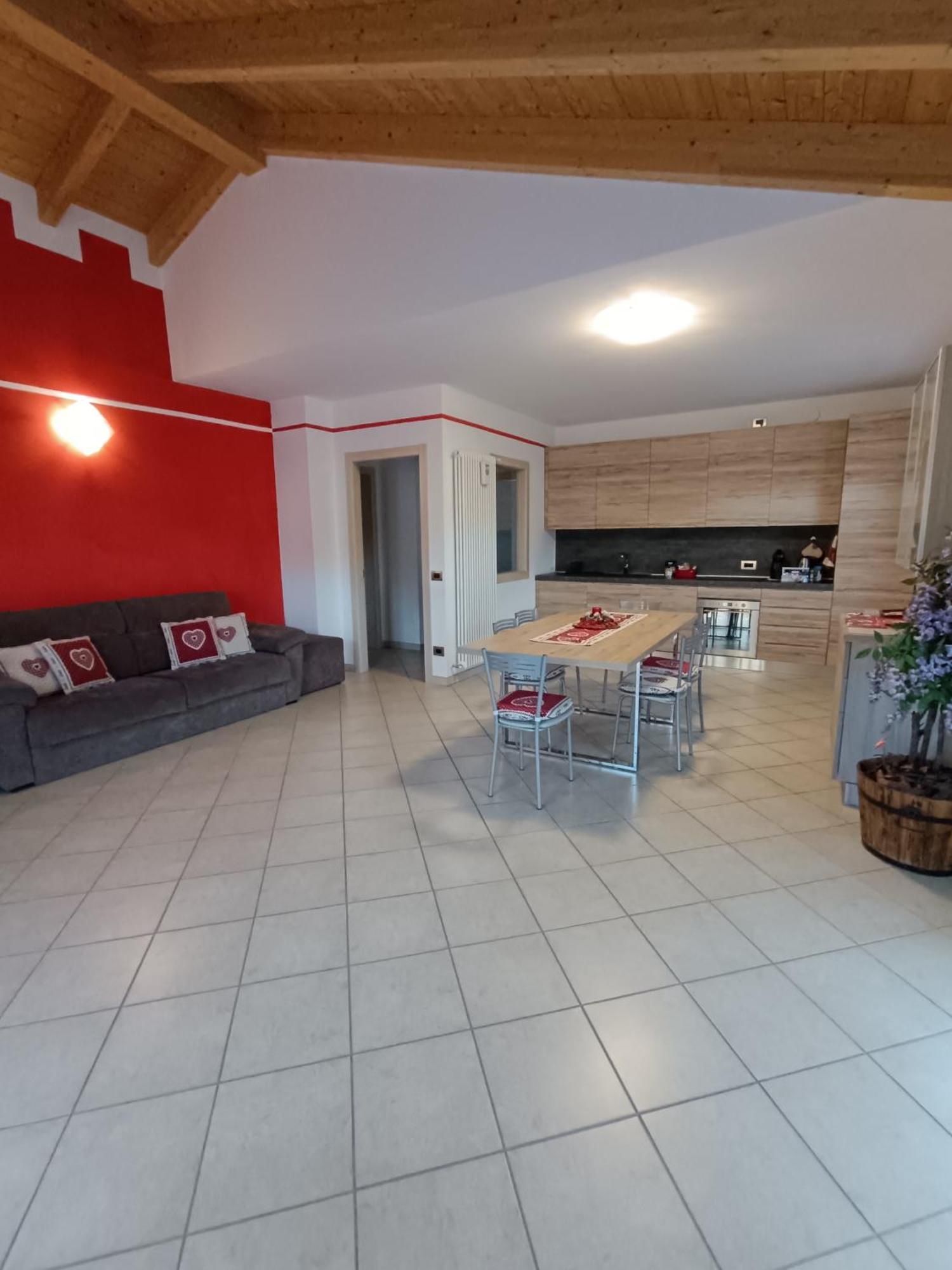 Pisolo Selvaggio Apartment Тирано Стая снимка