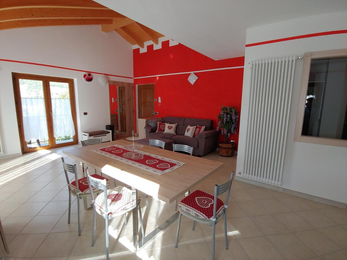 Pisolo Selvaggio Apartment Тирано Екстериор снимка