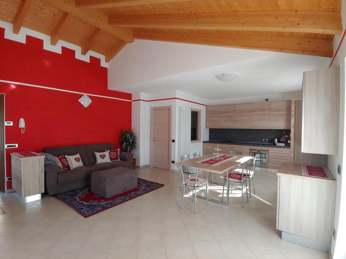 Pisolo Selvaggio Apartment Тирано Екстериор снимка