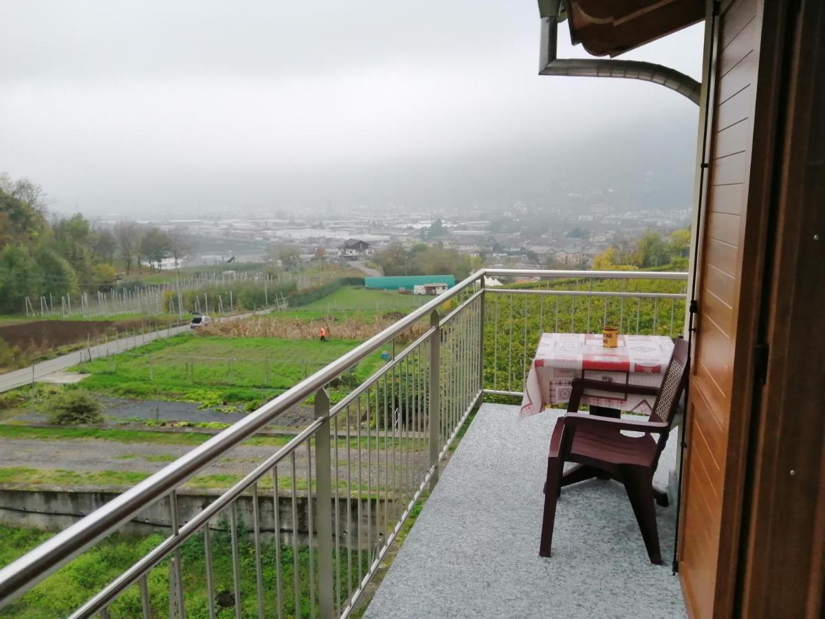Pisolo Selvaggio Apartment Тирано Екстериор снимка